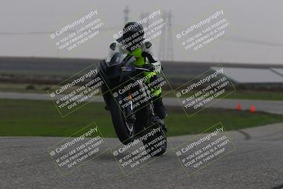 media/Nov-30-2025-TrackDaz (Sun) [[d8b22663df]]/A Group/Session 4 (Wheelie Bump)/